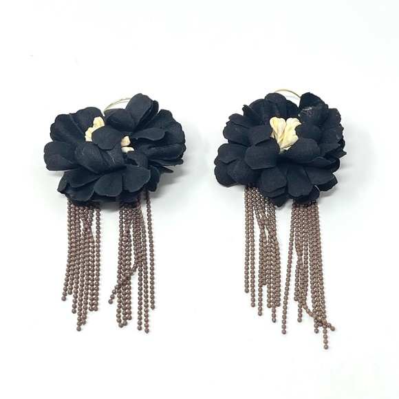 New Anthropologie Flower Chain Dangle Earrings - Picture 1 of 4